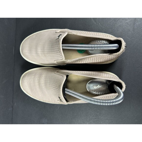 Michael Kors Keaton Perforated Slip-On Sneakers in Soft Beige Leather Size 8 - Picture 6 of 10